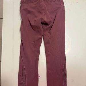 Lululemon size 4 wunder under 7/8 length
